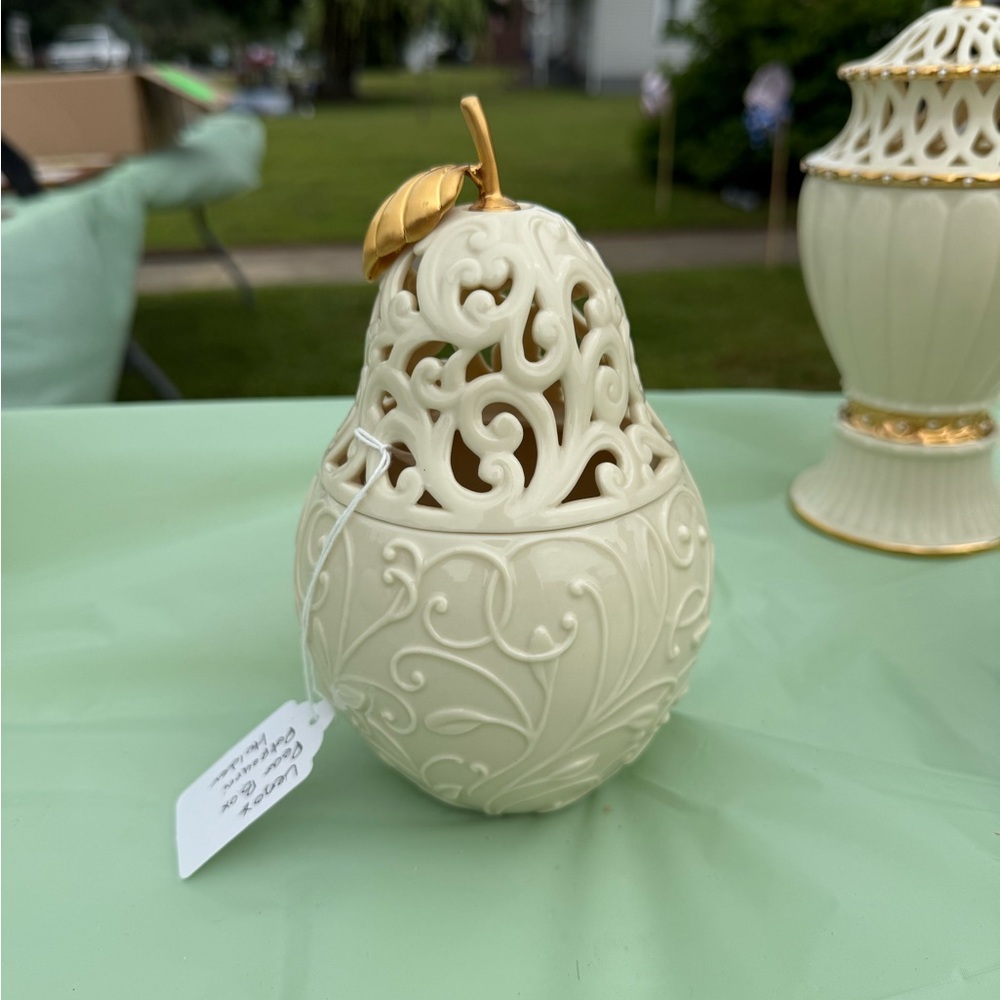 Lenox Ivory Swirl Candle Holder